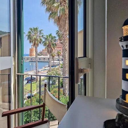 Апартаменты Loft Il Mare Front Sea *